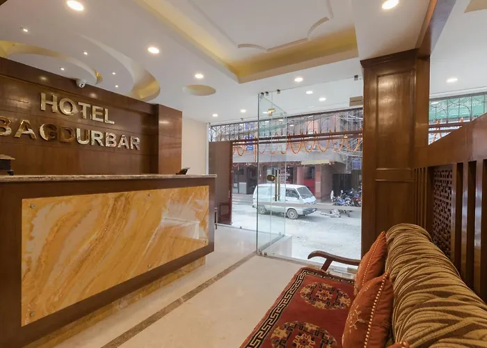 Oyo 670 Bagdurbar 3*